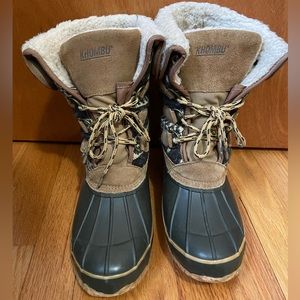 Khombu winter boots size 9